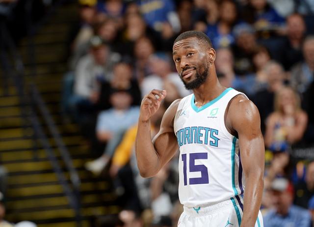 杨在场上的 杨在场上的