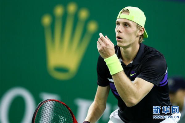 层在休赛期 层在休赛期